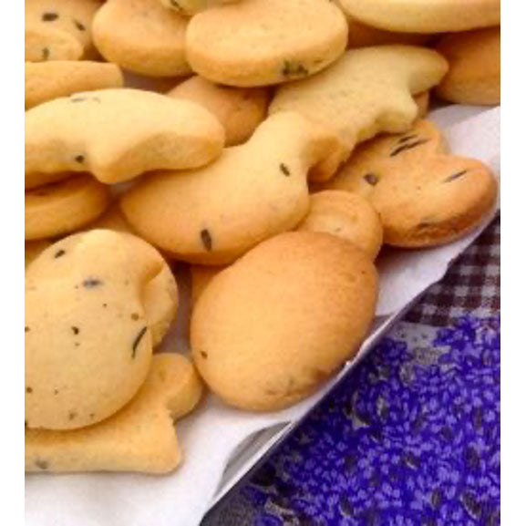 
          Biscotti di Pasta Frolla con Lavanda
        